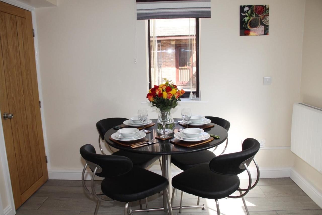 City Centre Town House With Riverside Views And Free Parking 1Bak York Extérieur photo