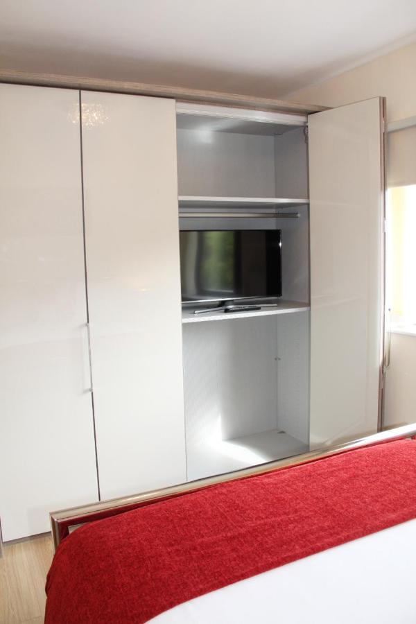 City Centre Town House With Riverside Views And Free Parking 1Bak York Extérieur photo